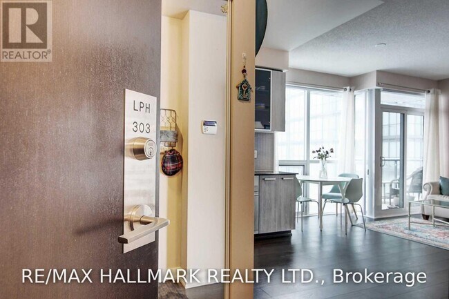 Photo - 5162 Yonge St Unit LPH303