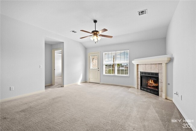 Photo - 1002 Applewood Cir