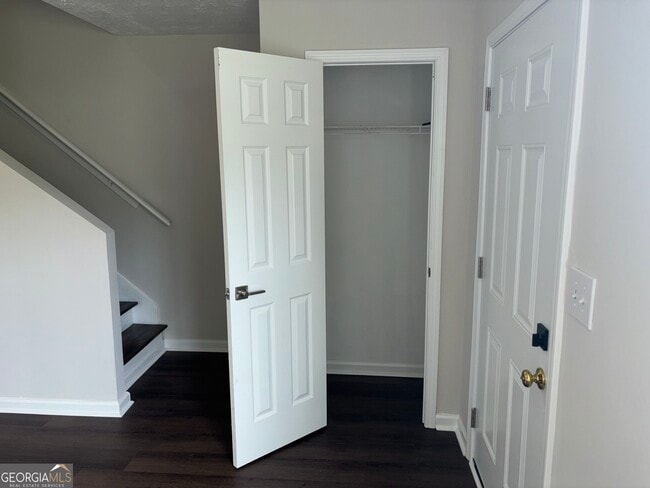 Photo - 1731 Hunting Creek Dr SE
