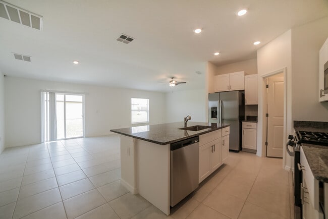 Photo - 4031 84th Ct E