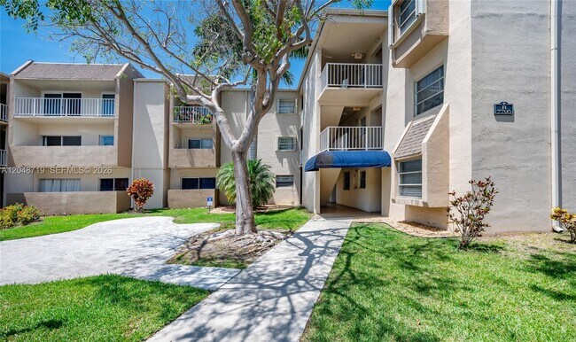 7705 SW 86th St Unit B-114
