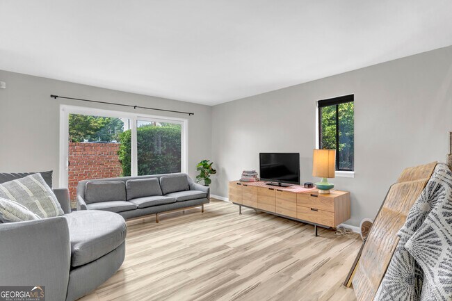 Photo - 2262 Pernoshal Ct