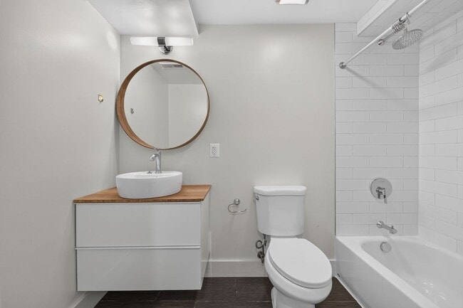 Photo - 1680 Irving St NW Unit 3