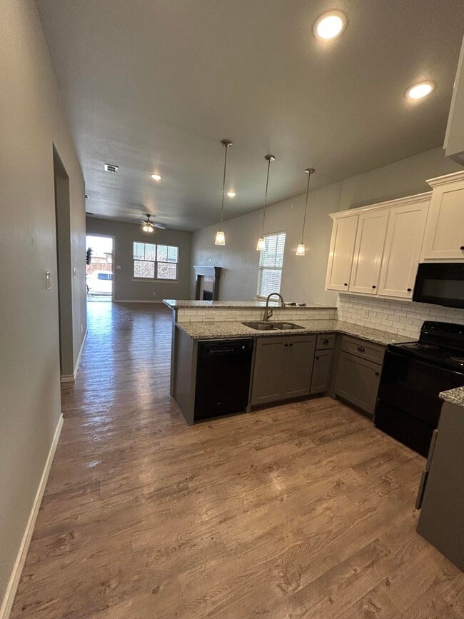 Photo - 4717 121st Pl