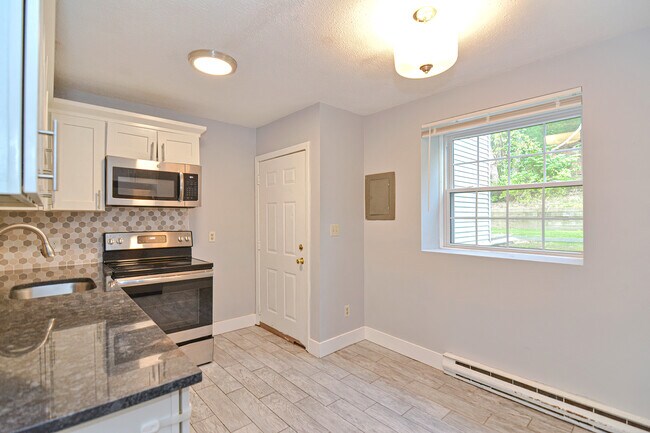 Photo - Woodcrest Apartments