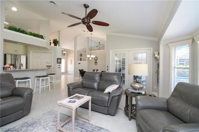 Photo - 333 Wentworth Ct