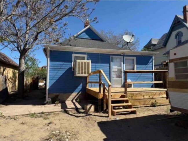 Photo - 1226 E 10th St