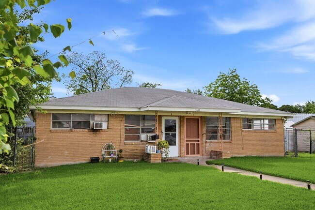 Photo - 3408 E Lockwood Dr