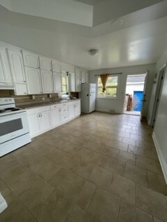 Photo - 422-1 King - Your Spacious Bright 4-Bedroo... Unité 1