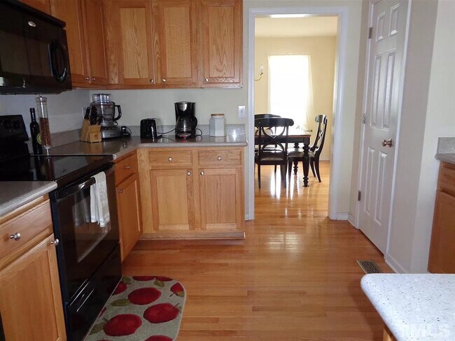 Photo - Rooms for rent in Rolesville