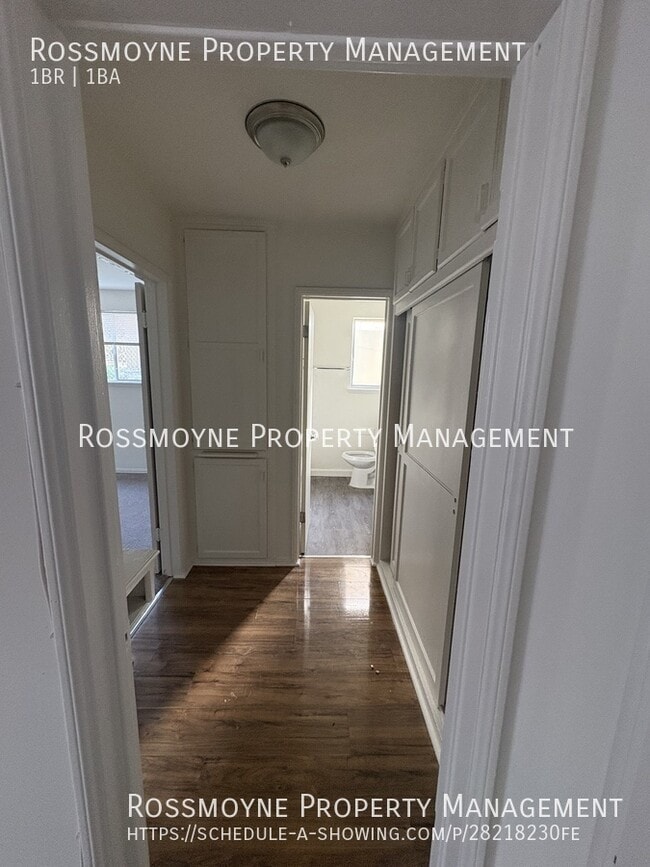 Photo - 6046 Romaine St Unit 1