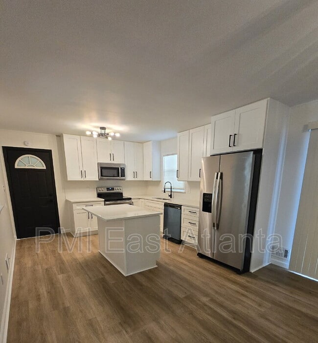 Photo - 2275 Country Club Ln SW