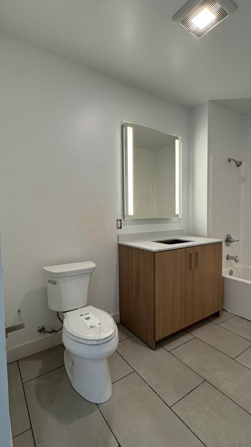 Photo - 11814 Aviation Blvd