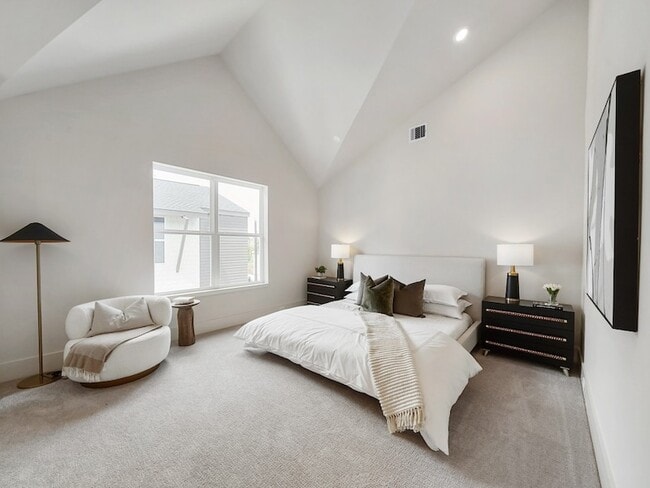 Photo - 859 Rachel St