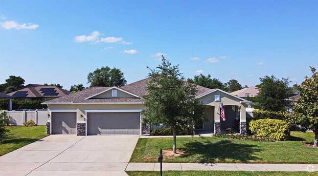 Building Photo - 9732 Royal Vista Ave Rental