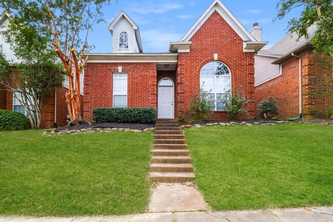 Building Photo - 8691 Overcup Oaks Dr
