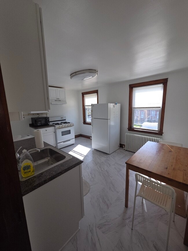 Photo - 302 Folcroft St Unidad 2nd Floor Apt