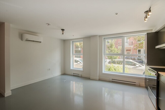 Photo - 4350 Hotel-de-ville Unit 104