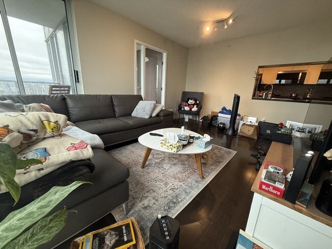 Photo - 1507-1408 Strathmore Mews