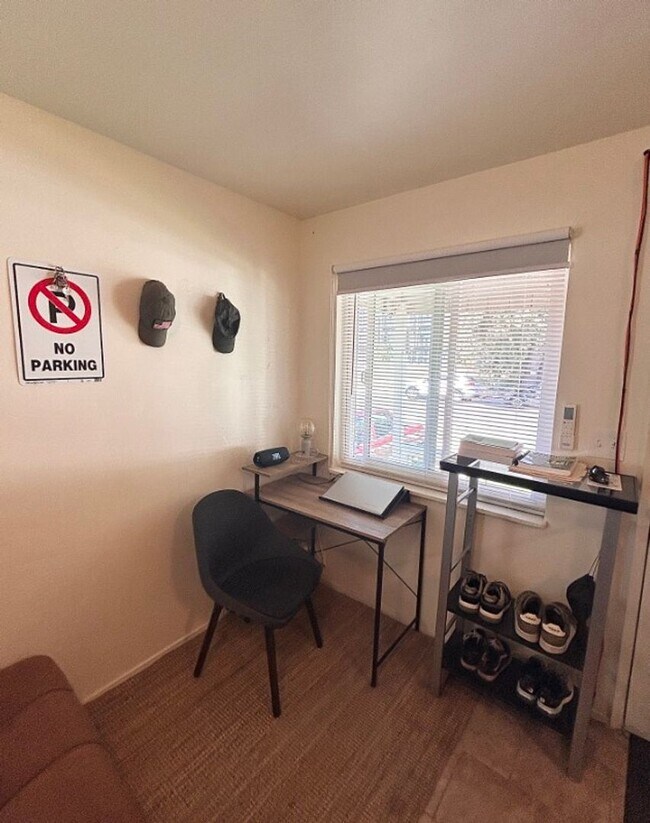 Photo - 405-407 G Street Unidad 407