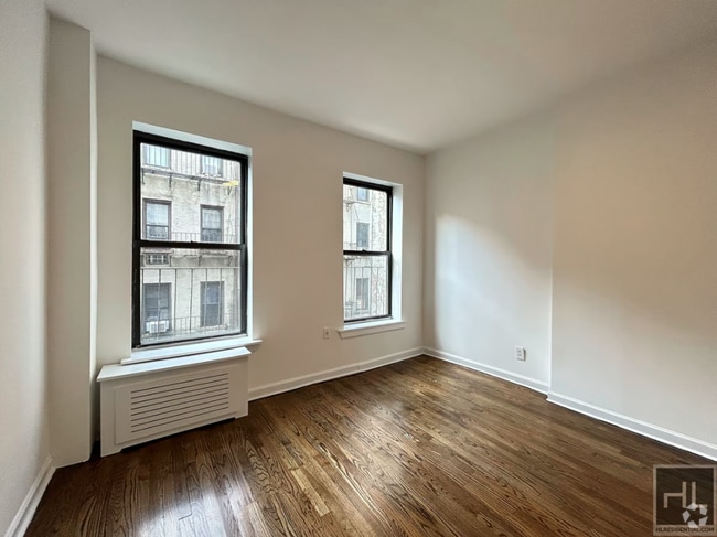 Building Photo - NO FEE One Bed on Upper East Side! Won't S... Rental