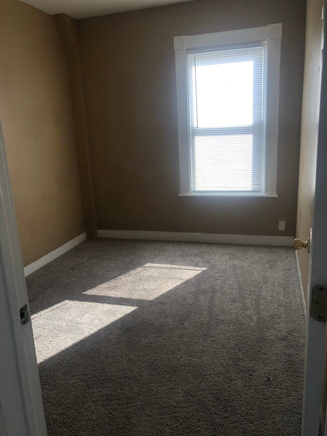 Photo - 1641 Acushnet Ave Unit 1641 Acushnet Ave Apt#3