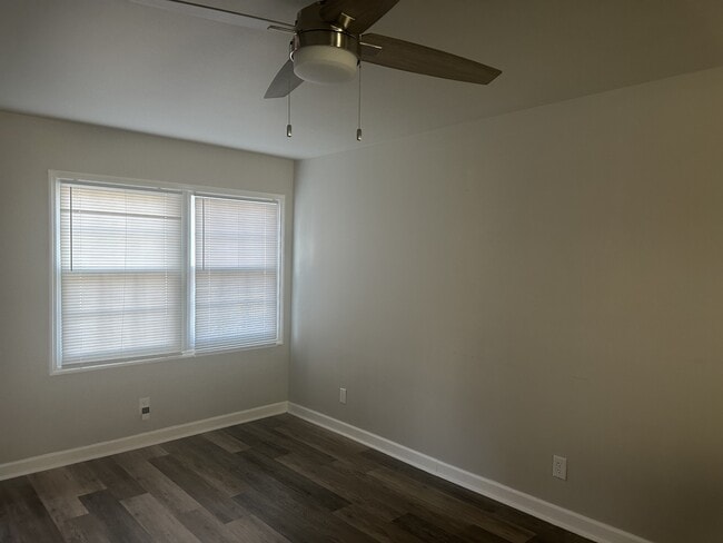 Photo - 1434 Dover Rd