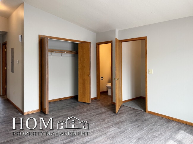 Photo - 320 E Lafayette St