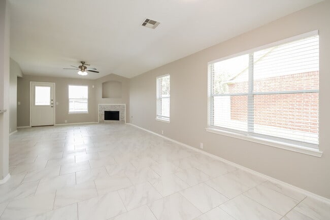 Photo - 6027 Water Violet Ln