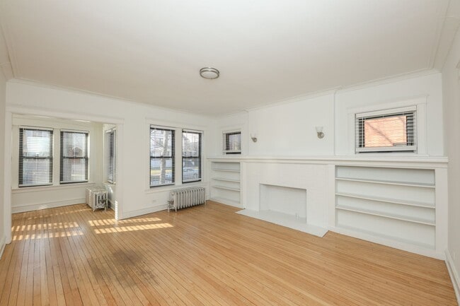 Photo - 929 Michigan