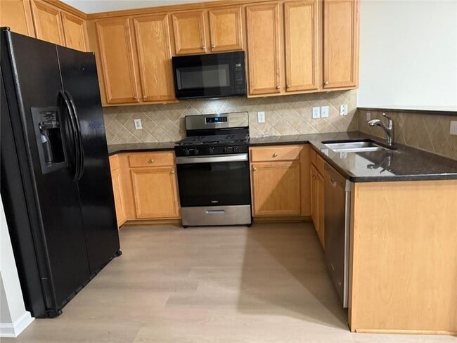 Photo - 1022 Firethorne Pass