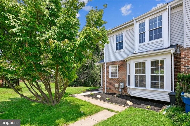 Photo - 17 Ruddington Ct