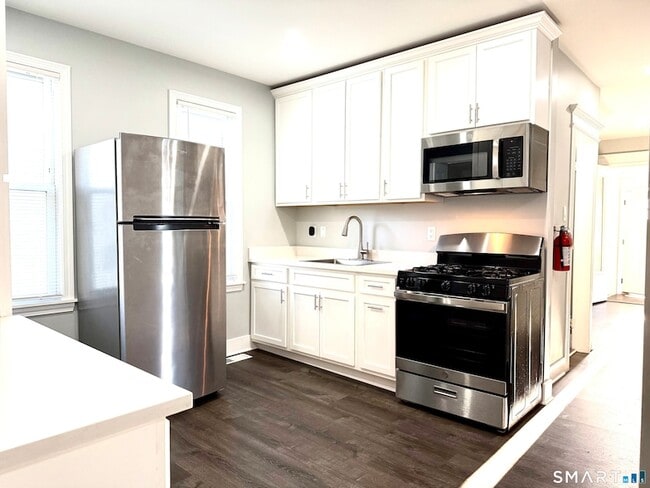 Photo - 7 Burritt Ave