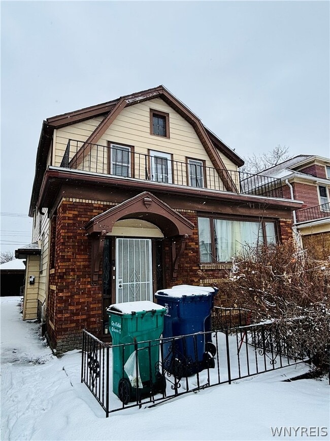 Photo - 297 Davidson Ave