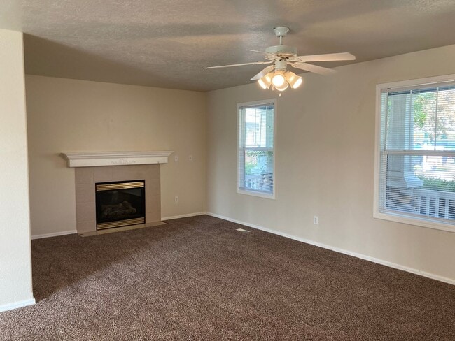 Photo - 3137 W Pudu St