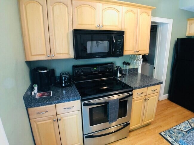 Photo - 1256 Dennison Ave