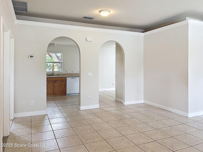 Photo - 1582 Pentax Ave