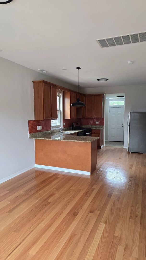 Photo - 6834 S Dorchester Ave Unit 2