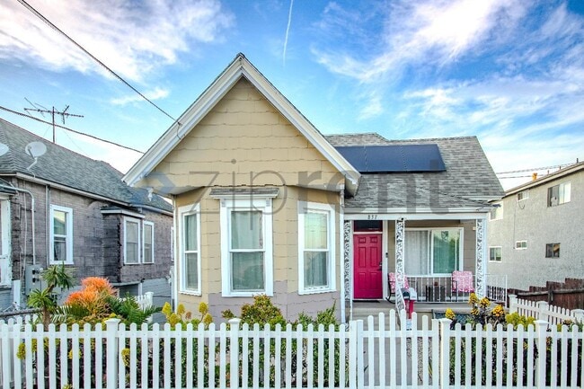 Photo - 839 N Bunker Hill Ave