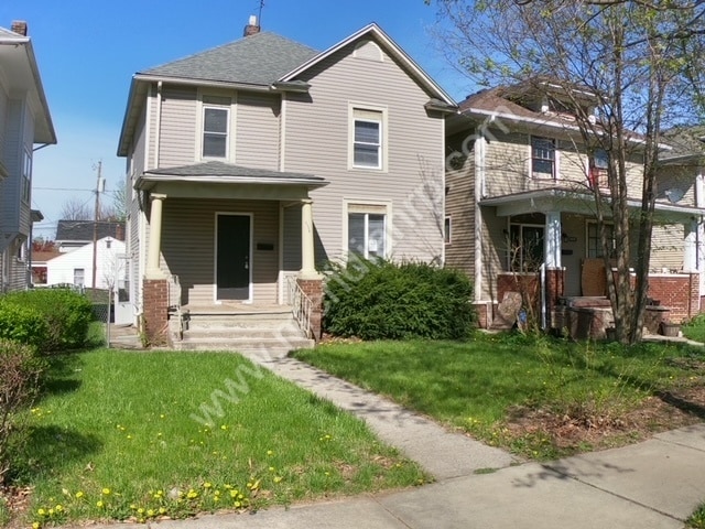 Building Photo - 3228 Webster St Rental