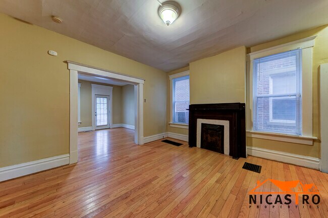 136 E 11th Ave
