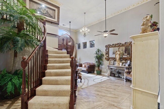 Photo - 960 Vista Pl