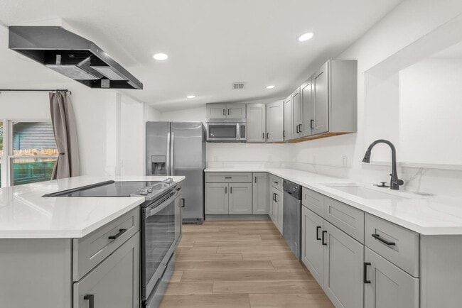 Photo - 1260 Seminola Blvd