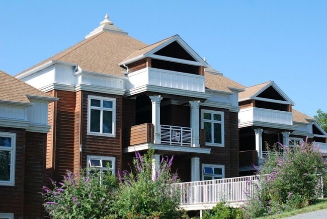 Building View - Rock Cliff Apartments