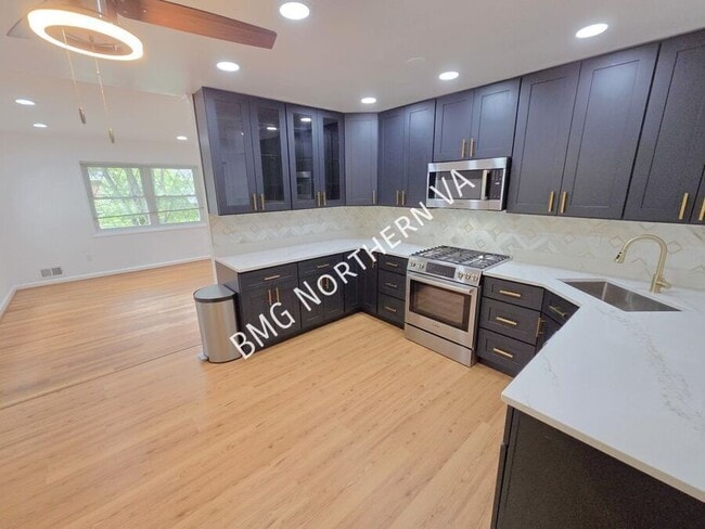Photo - 6413 Berkshire Dr