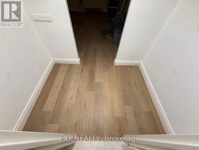 Photo - 2760 Carousel Crescent Unit 1012