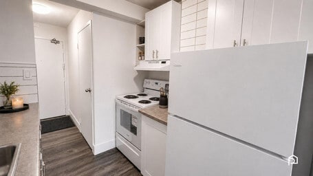 Photo - Standard 2 Bed Unit 3