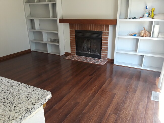 Photo - 1440 Carleton Ave