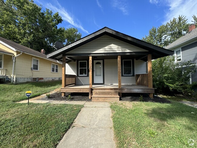 Building Photo - 1320 S 25th St Rental