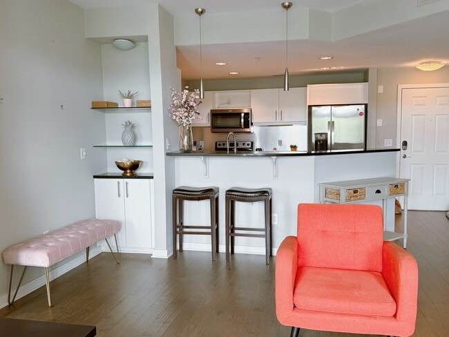 Furnished water view unit - 390 17th St NW Apartment
